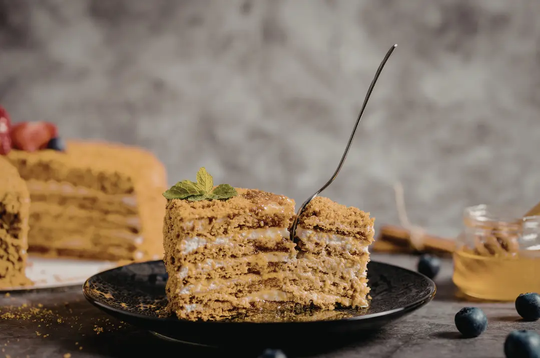 Medovik – ruska medena torta Aroma Slavonski Brod